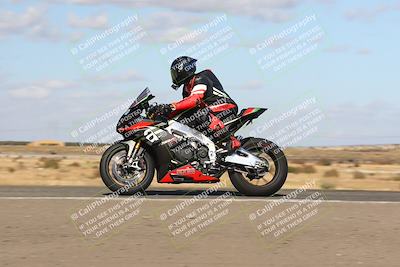 media/Nov-03-2024-TrackDaz (Sun) [[44580f4982]]/B Group/1220pm (Wheelie Bump)/